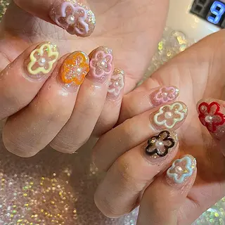 ショート H🌺 NAILのネイルデザイン