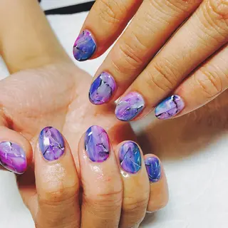 ネイル THECOLORS所属・近貞 莉奈のネイルデザイン