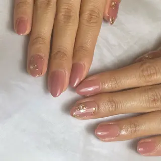 ネイル TOPAZ恵比寿所属・Tsuno Nagisaのネイルデザイン