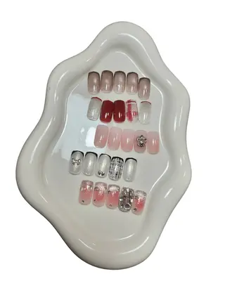 ネイル EmaNail MOMOのネイルデザイン