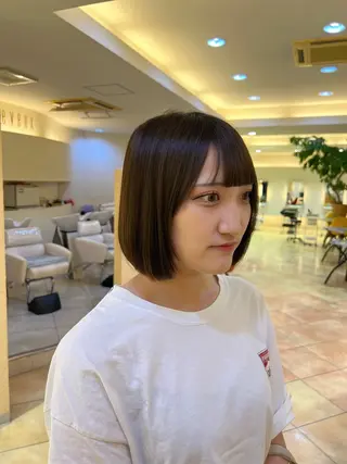 ショート 最高の髪質改善🩵 艶カラー 惠美のヘアスタイル