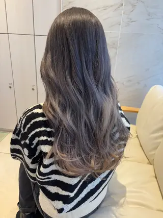 セミロング カラー エクステ/ブリーチ 緑地公園店長浦岡のヘアスタイル