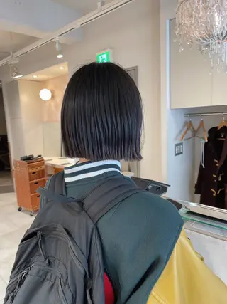 ショート 切りっぱなしボブ ソノキユウカのヘアスタイル