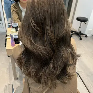 ロング カラー レイヤーカット 新宿🤍Maiのヘアスタイル