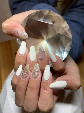 ネイル LAVISH nail salonのネイルデザイン