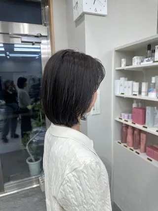 ショート Aura所属・丸山 心 / 艶カラーのヘアスタイル