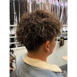 ミディアム パーマ LaLaMoana Rickyのヘアスタイル