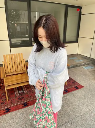 ミディアム カラー 渋谷 留菜のヘアスタイル