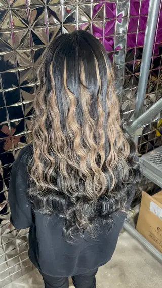 エクステ Naitoのヘアスタイル