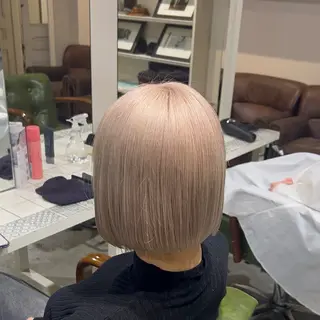 ミディアム カラー オカベ ショウマのヘアスタイル