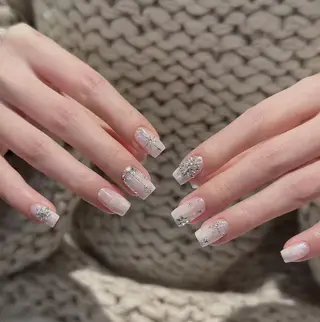 ネイル Oomiya 服部のネイルデザイン