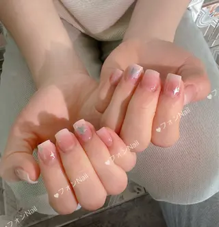 ミディアム フォン NAILのネイルデザイン