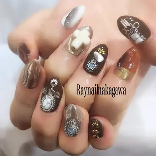 ネイル nailstudio ′ecole所属・nailstudio ′ecoleのネイルデザイン