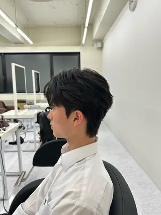 メンズ AI TOKYO所属・岡部 琉斗のヘアスタイル