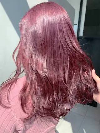 セミロング 👑ツヤブリーチ特化 👑おうた👑のヘアスタイル