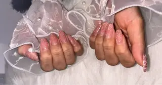 ネイル 永井 若菜のヘアスタイル