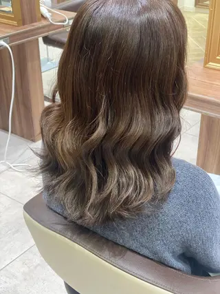 セミロング カラー 💎大人ハイライト 💎上杉一也💎のヘアスタイル