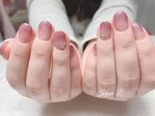 カラー ネイル 芦辺 香奈のネイルデザイン