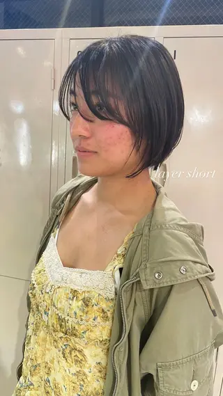 ショート HIKARI🐈‍⬛ レイヤー×デザインのヘアスタイル