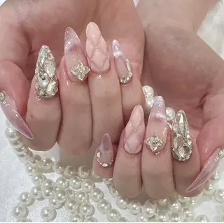 ネイル Raviy福岡店所属・manoka .のネイルデザイン