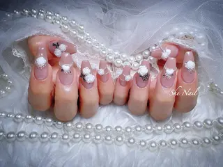 ネイル She   Nail所属・ISA_ BELLAのネイルデザイン