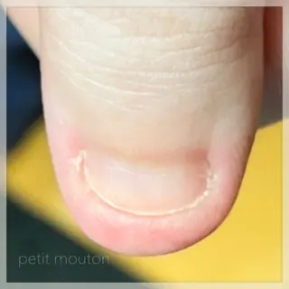 長澤 茉凜のネイルデザイン