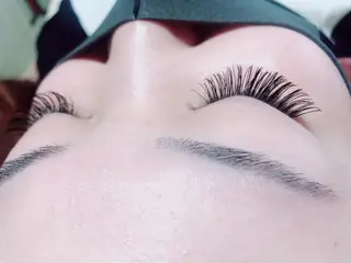 マツエク・マツパ アンベリール所属・Embellir 岡田のマツエク・マツパデザイン