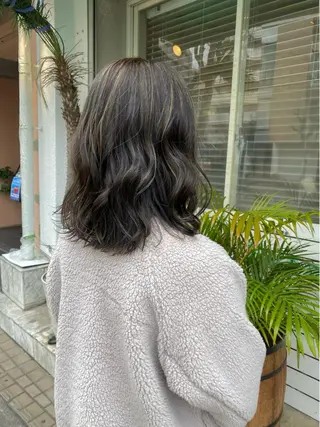 ミディアム 西元 亜由美のヘアスタイル