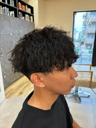 パーマ 茅場 悠介のヘアスタイル