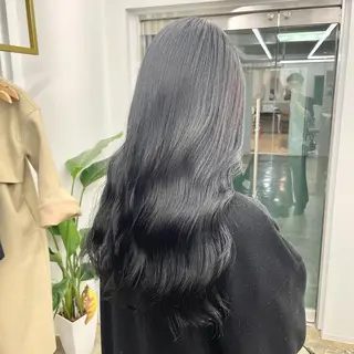 ロング 色白に見える暗髪 梅田・増田のヘアスタイル