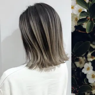 ミディアム カラー 小山 美月のヘアスタイル