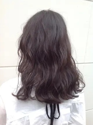 ロング カラー 榎園 由美のヘアスタイル
