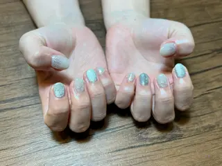 ネイル HENRIETTA NAILSALONのネイルデザイン