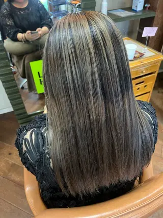 セミロング カラー 奥田 勝亮のヘアスタイル