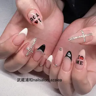 ネイル R inのネイルデザイン