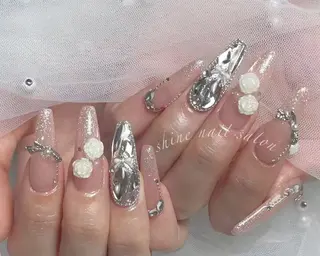 ネイル shineジェル& チップ長さだしのネイルデザイン