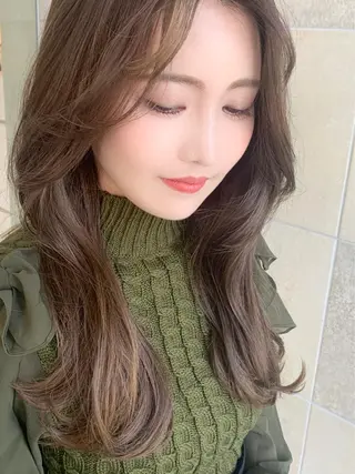 ロング ブリーチなしダブル/ レイヤーカット 小棹のヘアスタイル