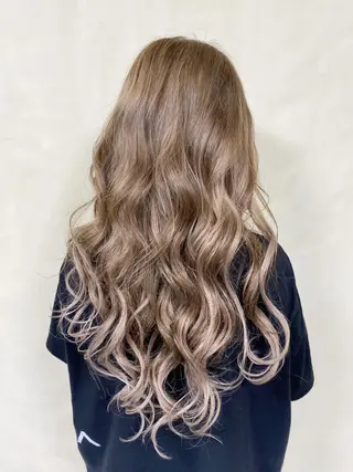 セミロング カラー 髪質改善【縮毛矯正】 美髪ボブを量産する人のヘアスタイル