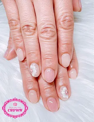 ネイル CROWN プライベートサロンのネイルデザイン