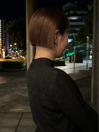 ショート ボブ/ハイトーン/ 岡山駅/別曽遥也のヘアスタイル