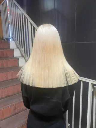 ロング カラー 🌟トップデザイナー 高橋🌟のヘアスタイル