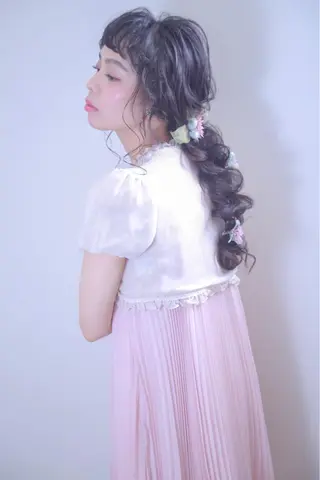 ロング ヘアアレンジ 伊藤 裕貴のヘアスタイル