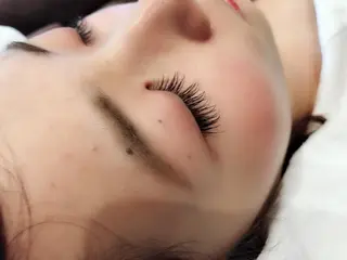 マツエク・マツパ mm 奈良駅店所属・mm 奈良駅店 yunaのマツエク・マツパデザイン