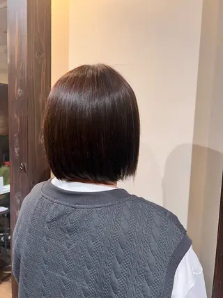 ショート Luster Friends所属・まゆ | 艶カラー | ストレートのヘアスタイル