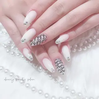 ネイル SAKURA 🍒のネイルデザイン