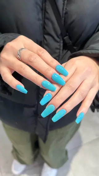 ネイル 🎀韓国レイヤー特化 🎀ベージュ/ミクのヘアスタイル