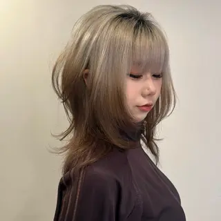 ミディアム SHIN レイヤー‪‪カットのヘアスタイル