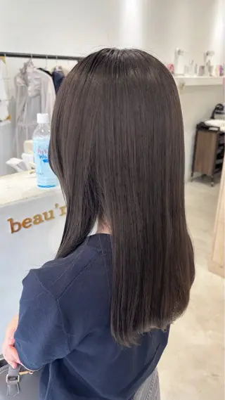 カラー Hana 🩰のヘアスタイル