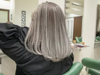 セミロング カラー Re:ta Hair 飯田淳平のヘアスタイル