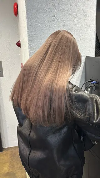 ロング 韓国ヘア/ブリーチ無 しWカラー/オリーブのヘアスタイル